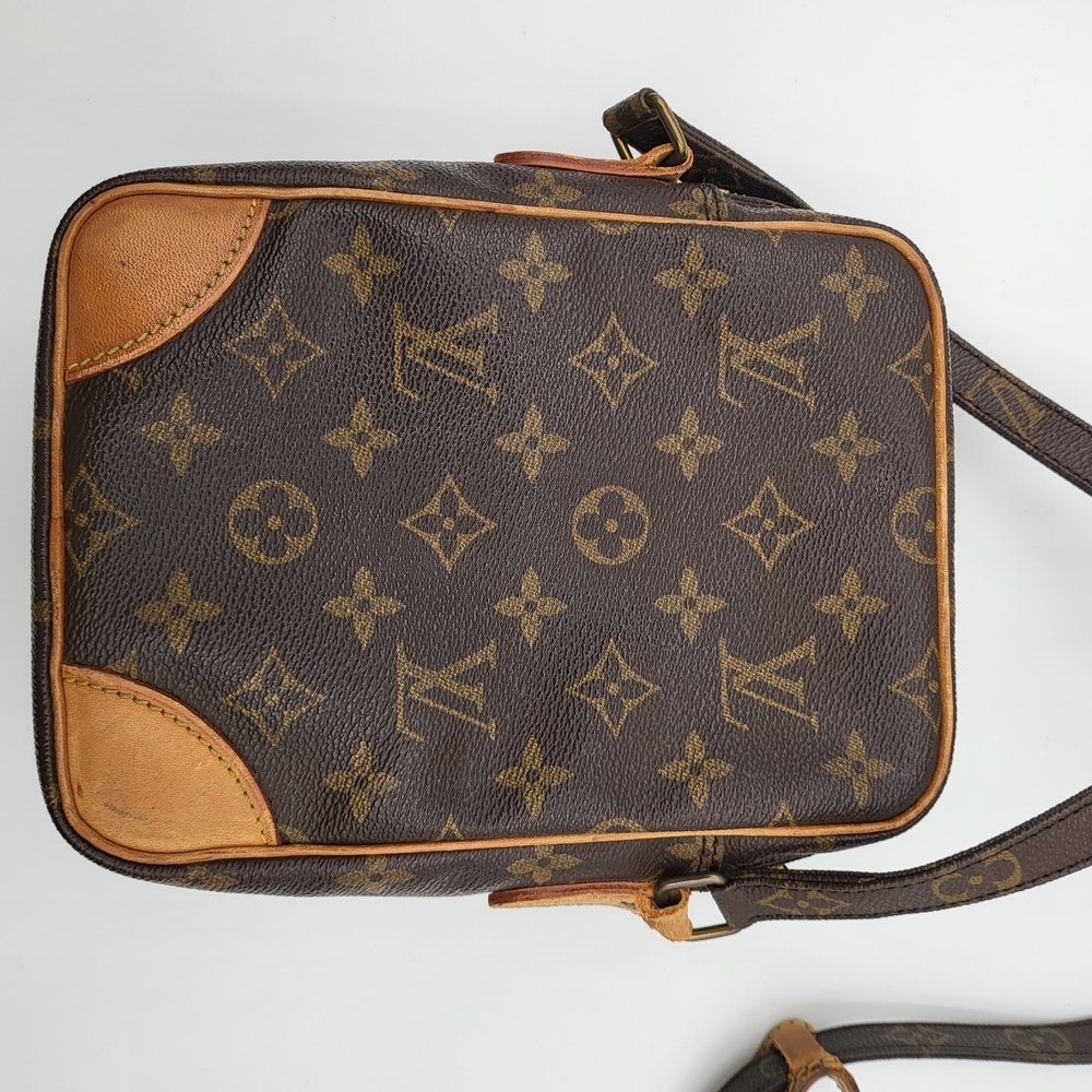 LOUIS VUITTON Monogram Canvas Amazone PM, Authentic w/COA. - Picture 4 of 16